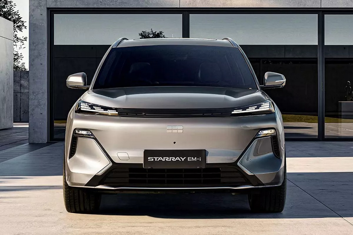 Geely EX5 EM-i có 3 phiên bản và có mức giá hấp dẫn trong cùng phân khúc